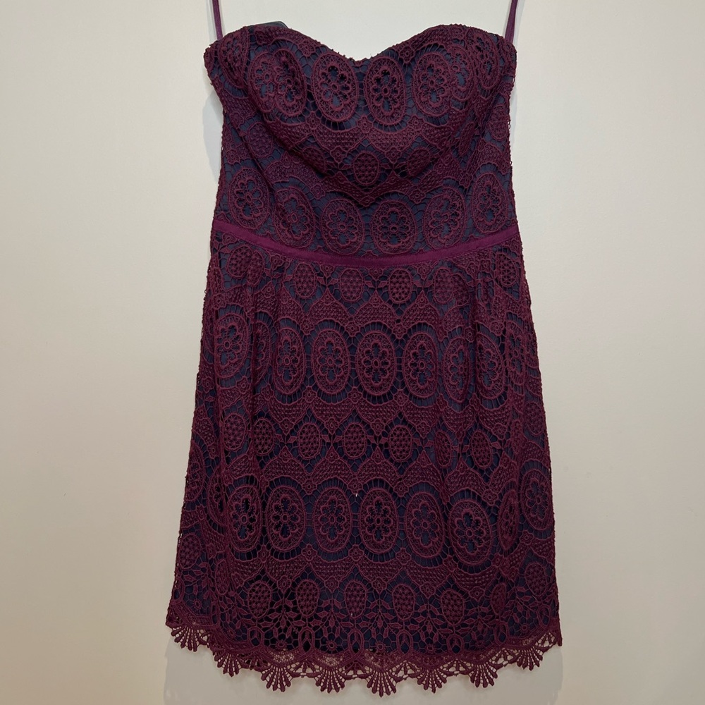 Club Monaco - 'Leandra' Pink & Purple Strapless Floral Lace Dress - size 6 - Picture 6 of 11